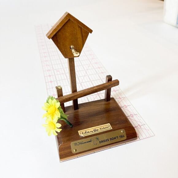 Limited‎ Edition Wood Display Stand ONLY for Hummel Figure DAISIES DON’T TELL - Picture 2 of 6